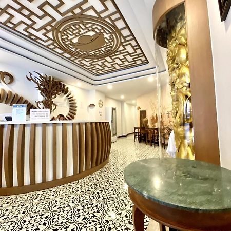 Sunray Beach Hotel Patong Esterno foto