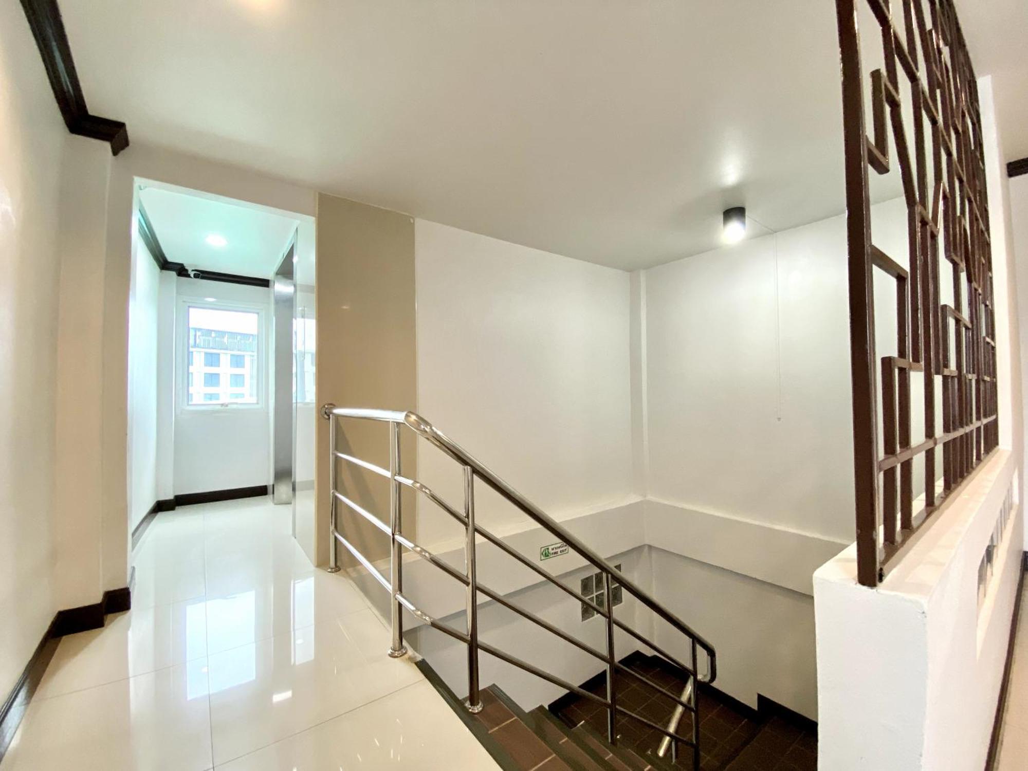 Sunray Beach Hotel Patong Esterno foto